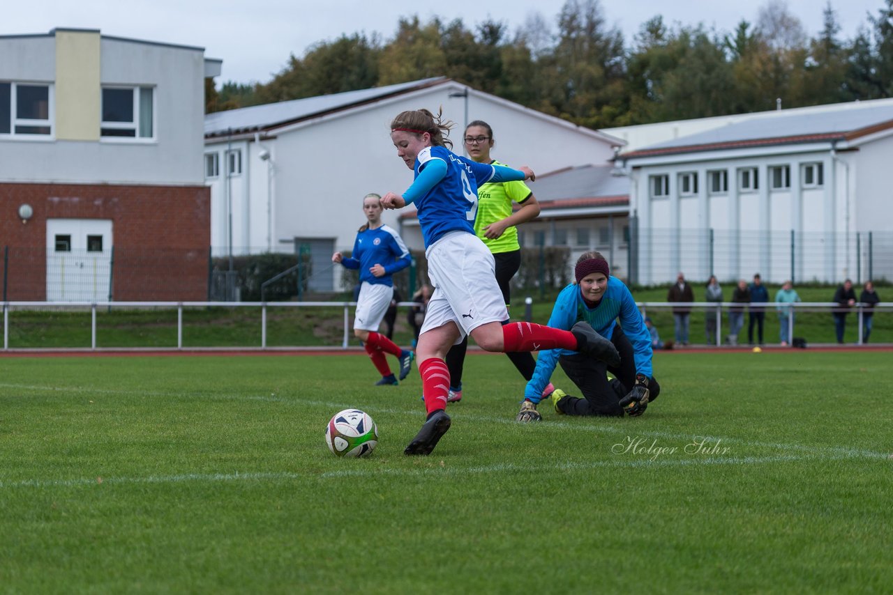 Bild 167 - B-Juniorinnen TSV Schoenberg - Holstein Kiel : Ergebnis: 0:23